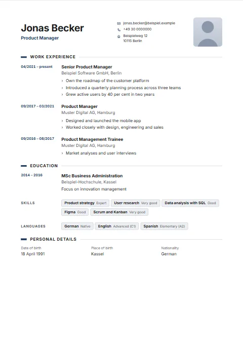 Stack CV template: Skills and languages as tags instead of a list, the career with a column for the dates and contact details with icons in the header.