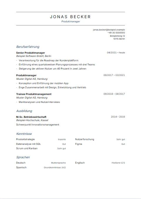 Lebenslauf-Vorlage Letter: Wie ein Briefkopf: Name in Kapitälchen zwischen zwei feinen Linien, die Anschrift als Block rechts, Überschriften kursiv.